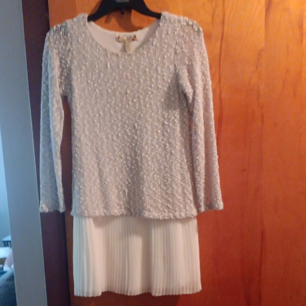 Speechless White Textured Dress with Floral Label Detail